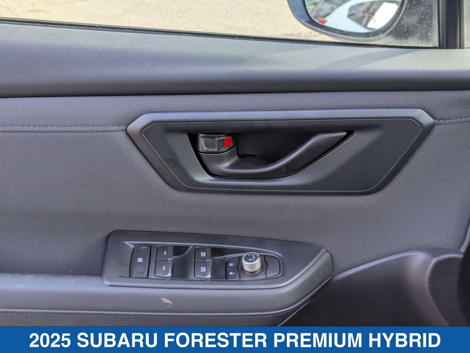 Certified 2025 Subaru Forester Premium AWD/4WD image 13