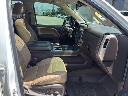 Used 2017 GMC Sierra 1500 Denali w/ Denali Ultimate Package AWD/4WD image 12