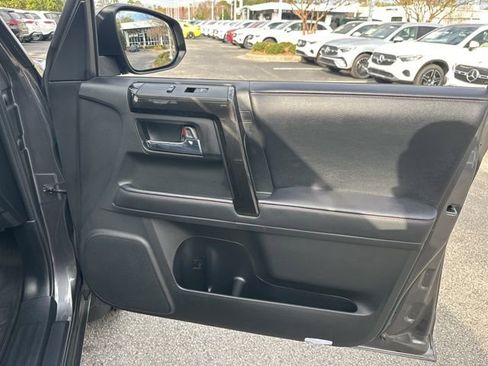 Used 2021 Toyota 4Runner TRD Off-Road Premium image 40