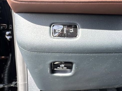 New 2026 Lincoln Navigator L Reserve AWD/4WD image 23