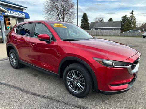 Used 2017 MAZDA CX-5 Touring w/ Preferred Equipment Package image 5