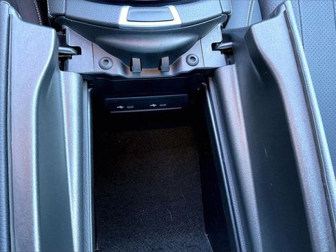 Used 2023 Mercedes-Benz E 350 4MATIC Sedan image 16