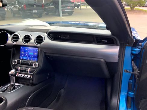 Used 2020 Ford Mustang GT w/ Equipment Group 301A RWD image 18
