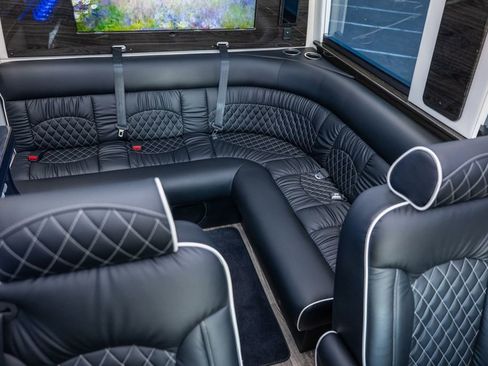 Used 2023 Mercedes-Benz Sprinter 3500 image 5