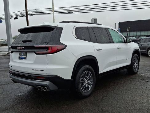 Used 2025 GMC Acadia Elevation image 7