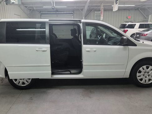 Used 2014 Dodge Grand Caravan SE w/ Quick Order Package 29E SE image 10