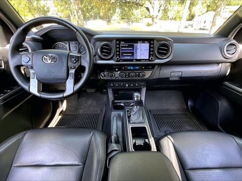 Used 2023 Toyota Tacoma TRD Sport image 7