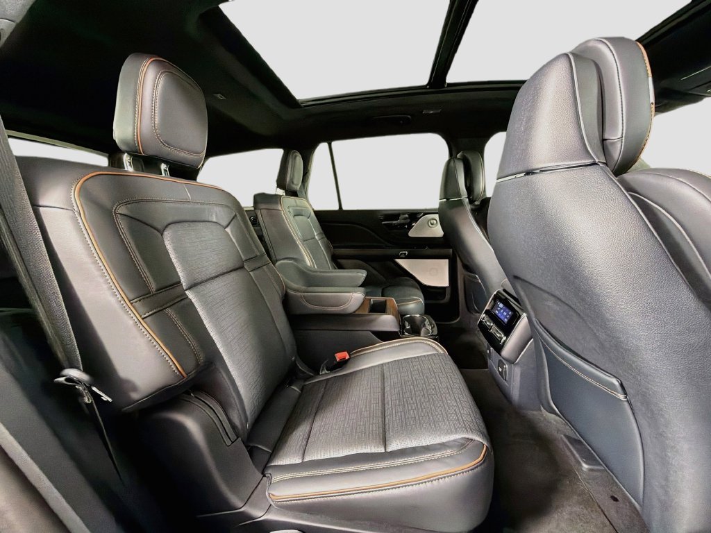 New 2026 Lincoln Aviator Black Label w/ Dynamic Handling Package AWD/4WD image 30