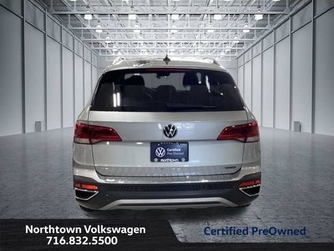 Certified 2023 Volkswagen Taos SEL AWD/4WD image 4