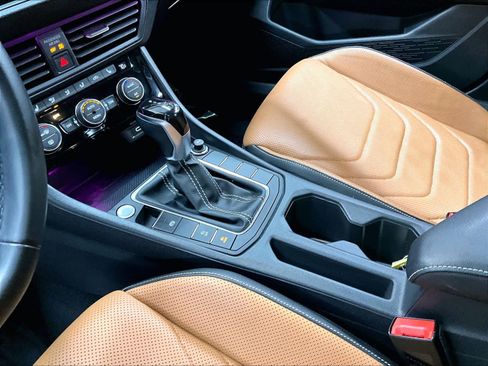 Used 2023 Volkswagen Jetta SEL image 19