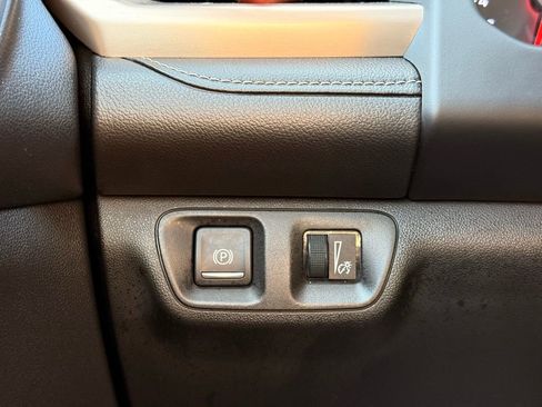 Used 2017 GMC Acadia Denali w/ Technology Package image 7