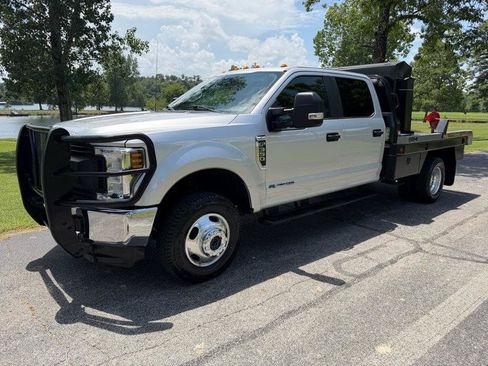 Used 2018 Ford F350 XL w/ Power Equipment Group AWD/4WD image 3