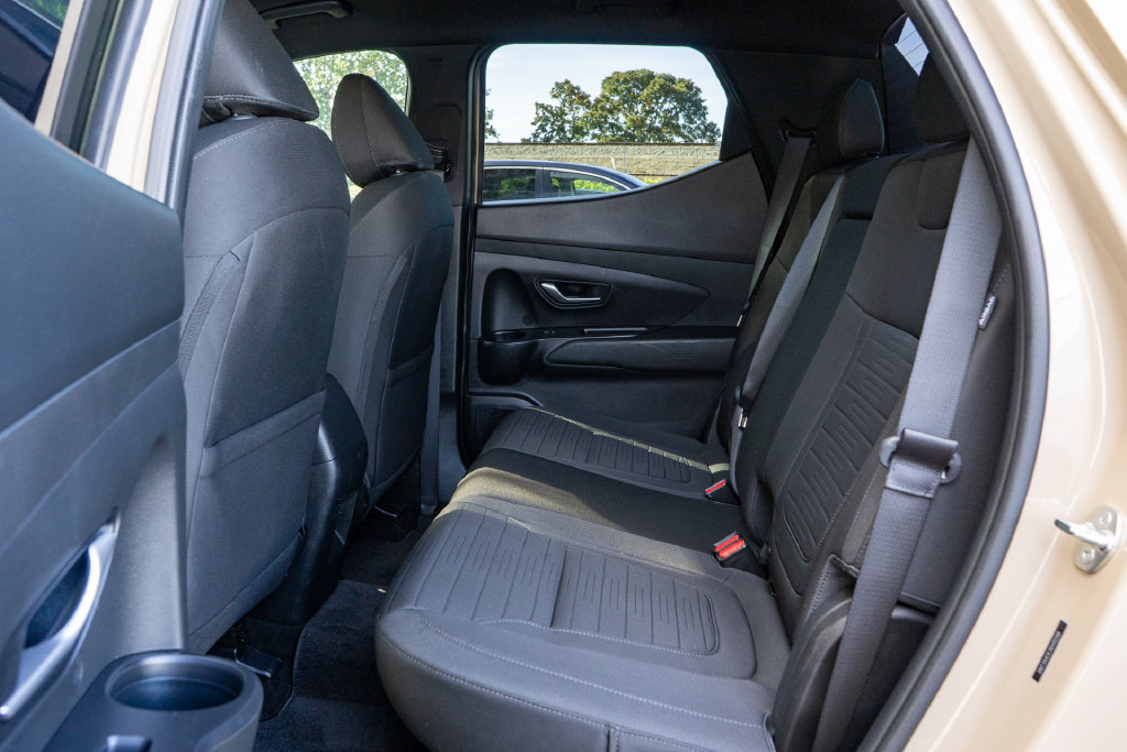 Used 2024 Hyundai Santa Cruz SE FWD image 11