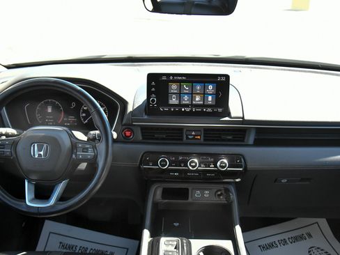 Used 2024 Honda Pilot EX-L image 41