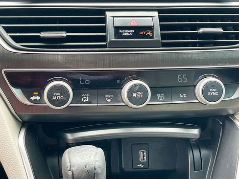 Used 2019 Honda Accord LX image 15