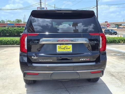 Used 2023 GMC Yukon AT4 w/ AT4 Premium Package AWD/4WD image 5