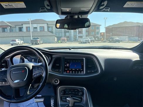 Used 2019 Dodge Challenger R/T w/ Driver Convenience Group image 28