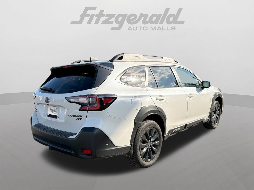 Used 2024 Subaru Outback Onyx Edition XT AWD/4WD image 8