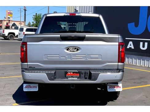 New 2026 Ford F150 XLT w/ FX4 Off-Road Package AWD/4WD image 19