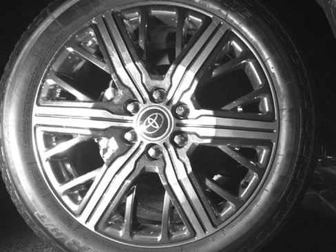 Certified 2024 Toyota Sequoia Capstone image 40