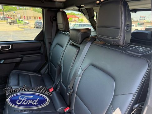 Used 2025 Ford Bronco Badlands AWD/4WD image 15