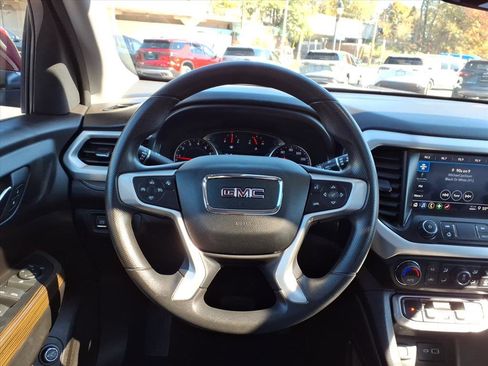 Used 2023 GMC Acadia SLE w/ Driver Convenience Package image 17
