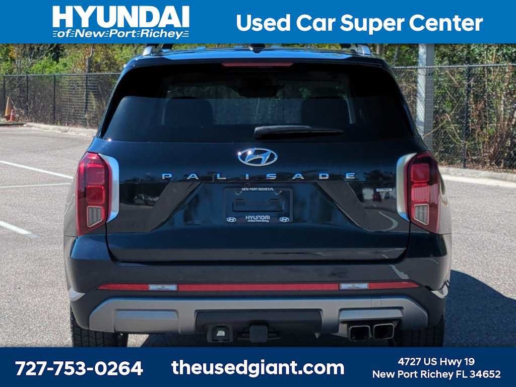 Used 2023 Hyundai Palisade Limited AWD/4WD image 4