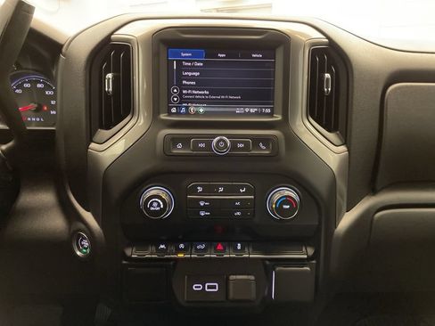 Used 2026 Chevrolet Silverado 1500 Custom AWD/4WD image 13