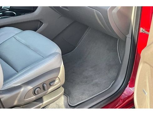 Used 2019 Chevrolet Traverse Premier AWD/4WD image 43