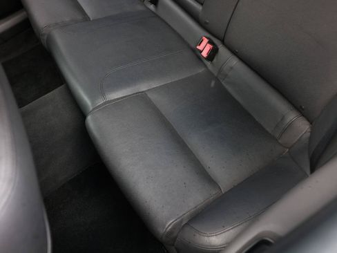 Used 2009 Pontiac G8 GT w/ Premium Package RWD image 12