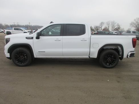 New 2026 GMC Sierra 1500 Elevation image 9