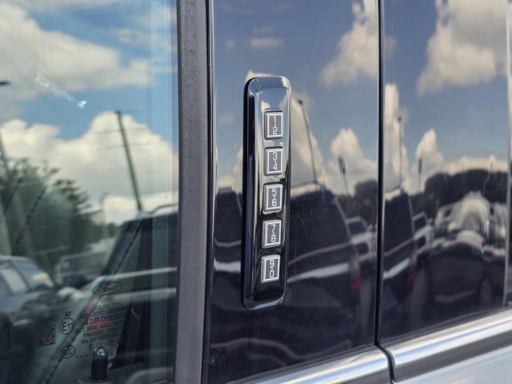 Used 2020 Ford F150 Platinum AWD/4WD image 33