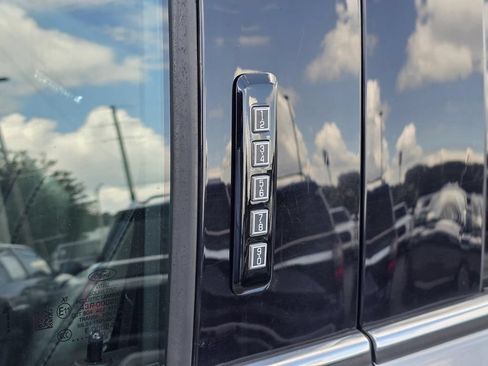 Used 2020 Ford F150 Platinum AWD/4WD image 33