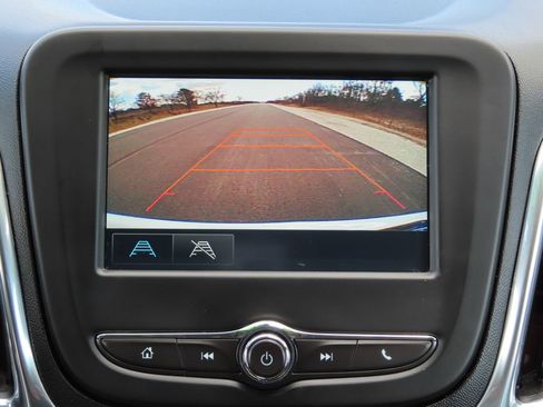 Used 2018 Chevrolet Equinox LT image 5