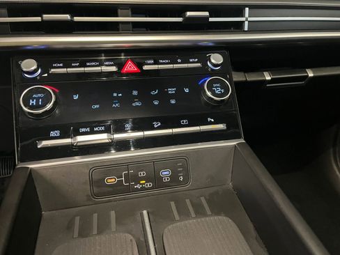 Used 2025 Hyundai Santa Fe SEL image 28