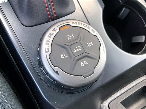 Used 2025 Ford Bronco Heritage Edition AWD/4WD image 28
