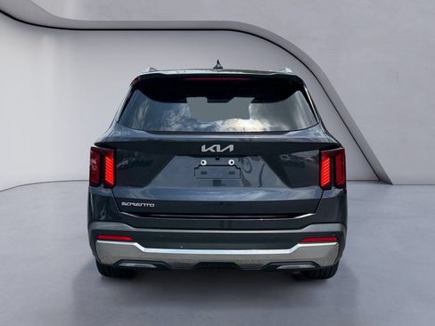 Used 2025 Kia Sorento SX FWD image 4