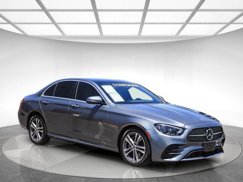 Certified 2022 Mercedes-Benz E 350 4MATIC Sedan w/ Driver Assistance Package image 5