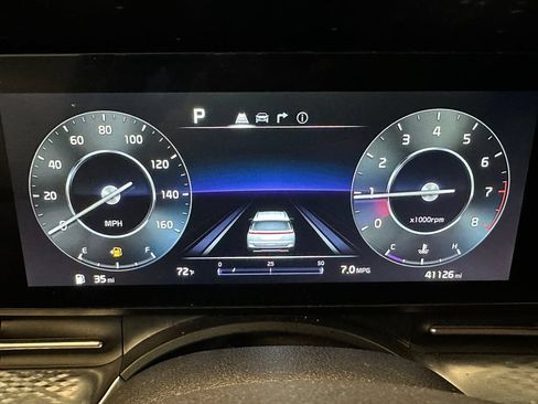 Used 2024 Kia Carnival SX Prestige FWD image 10