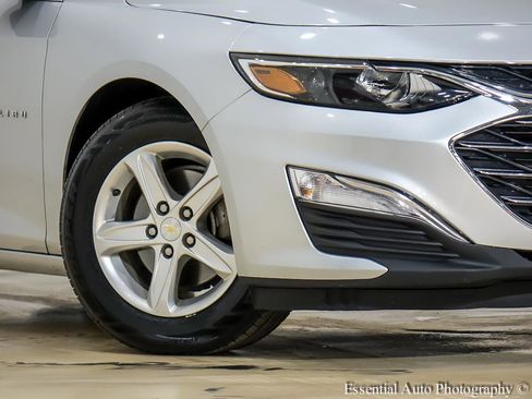 Used 2022 Chevrolet Malibu LS FWD image 3