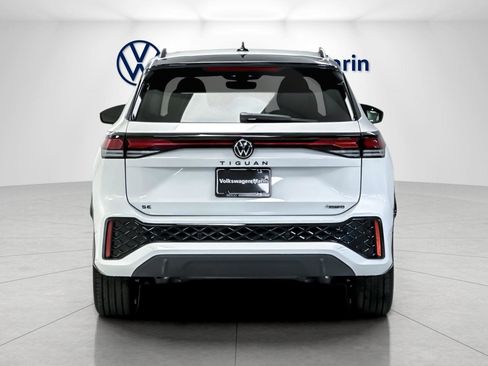 New 2026 Volkswagen Tiguan SE R-Line image 4