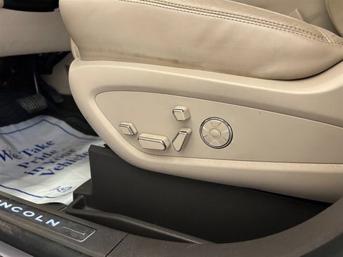 Used 2016 Lincoln MKX Reserve w/ Technology Package image 24