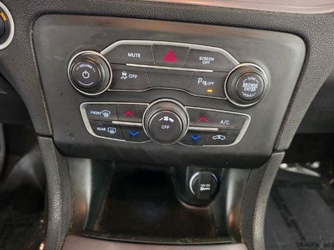 Used 2023 Dodge Charger SXT RWD image 24