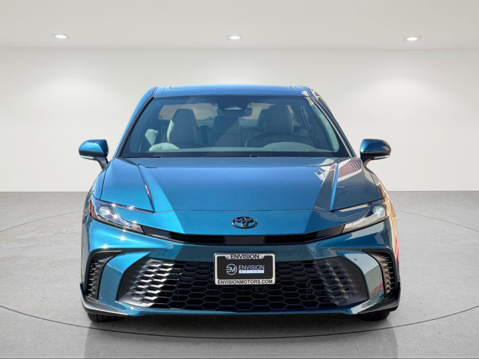 Used 2026 Toyota Camry SE w/ Multimedia Upgrade Package FWD image 9