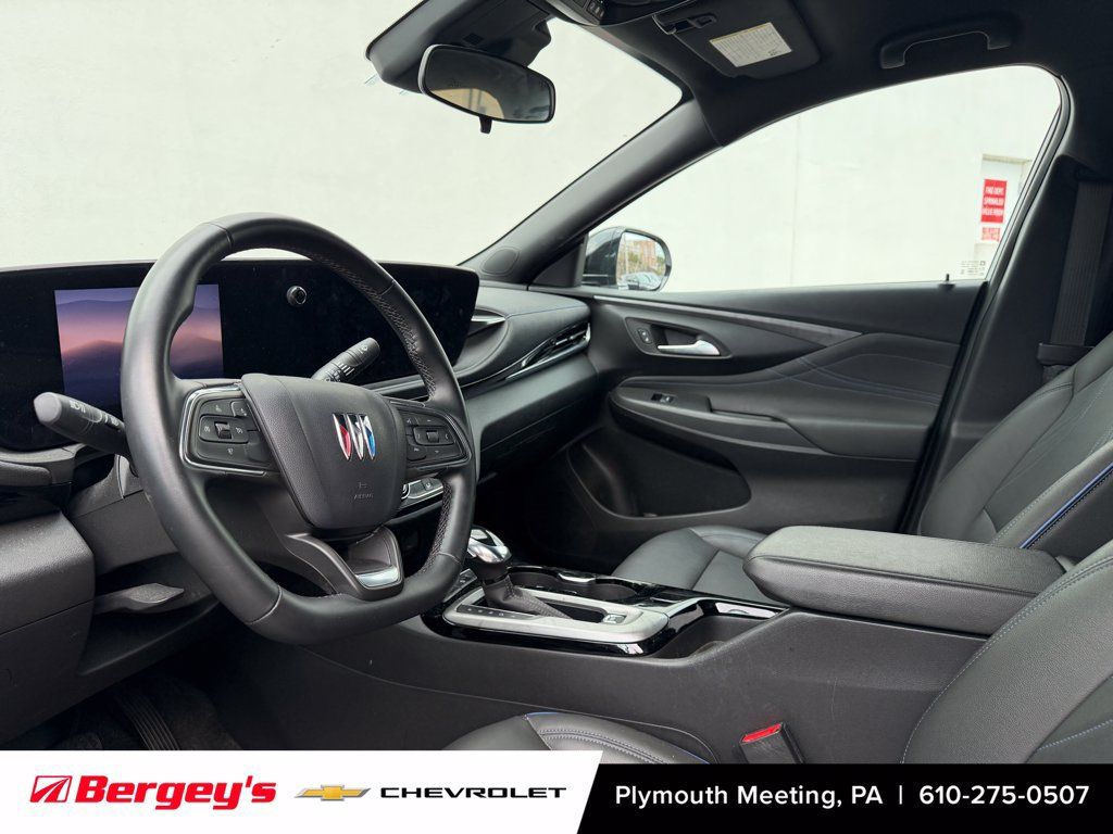 Used 2024 Buick Envista Sport Touring FWD image 3