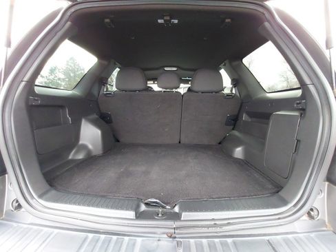 Used 2010 Ford Escape XLT image 16