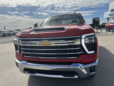 Used 2024 Chevrolet Silverado 3500 LTZ image 6