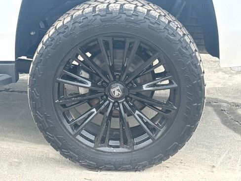 Used 2020 Chevrolet Tahoe LT image 5