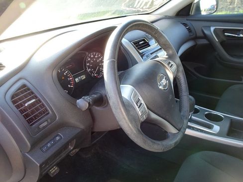 Used 2015 Nissan Altima 2.5 SV image 13