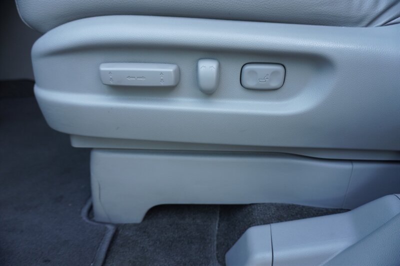 Used 2012 Honda Odyssey EX-L image 12